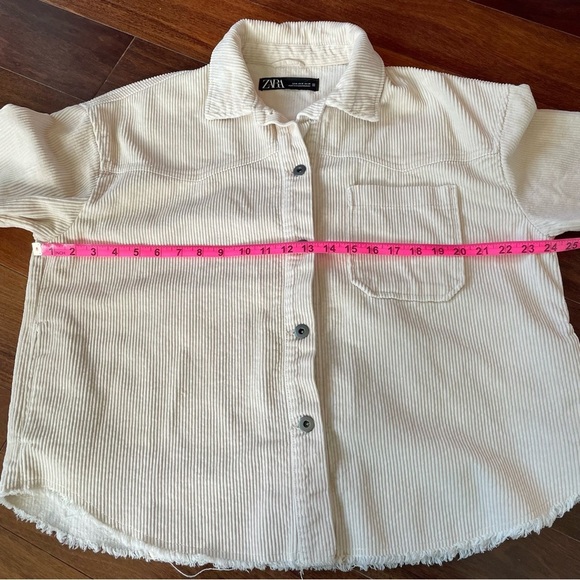 Zara Beige Corduroy Button-Up Jacket Shirt Cream Raw Edge Casual Collared M - Picture 9 of 12